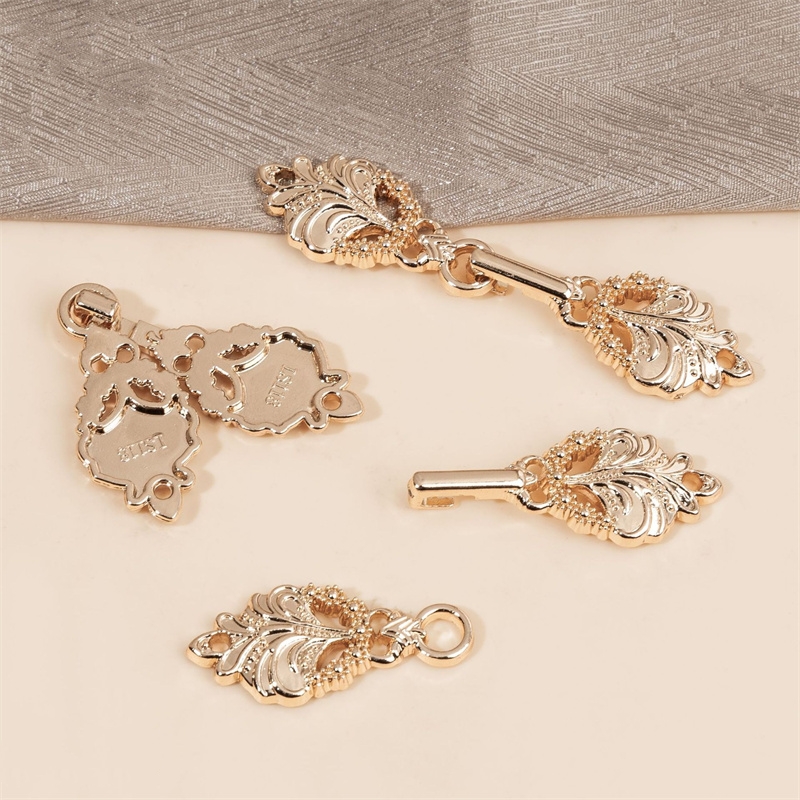 10 paar vintage metalen knoppe - Flower Frog Pin recensie en prijs